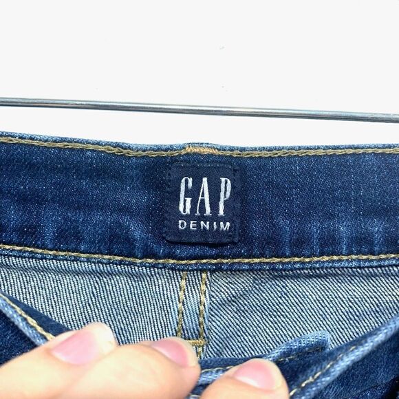 Gap Regular Girlfriend Dark Wash Blue Jeans Distressed Busted Out Knees size 4 - Picture 5 of 8